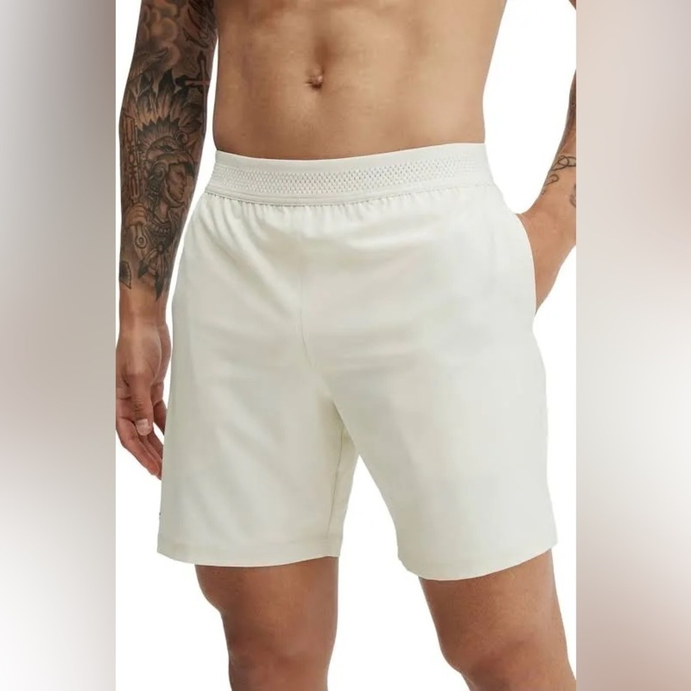 Fabletics Men’s White The Fundamental 7” Unlined Short - XXL